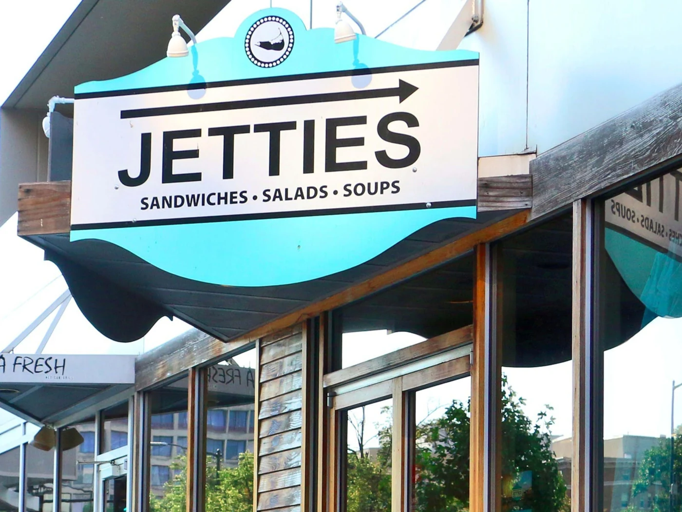 Thanksgiving Nobadeer at Jetties